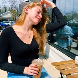 Meet your Posher, Julia